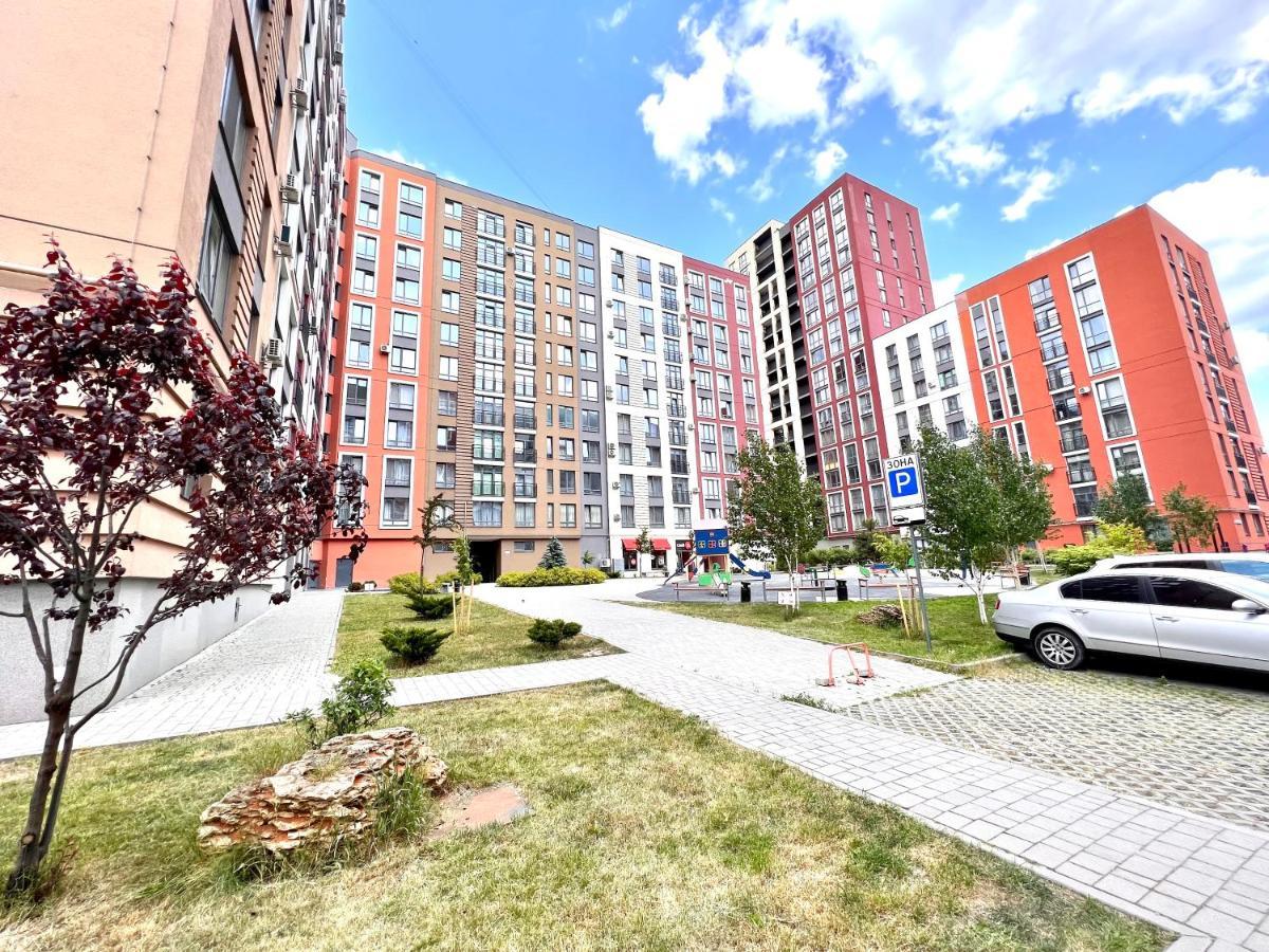Osapart Hotel In A Complex Semycvit 4 Lwów Zewnętrze zdjęcie