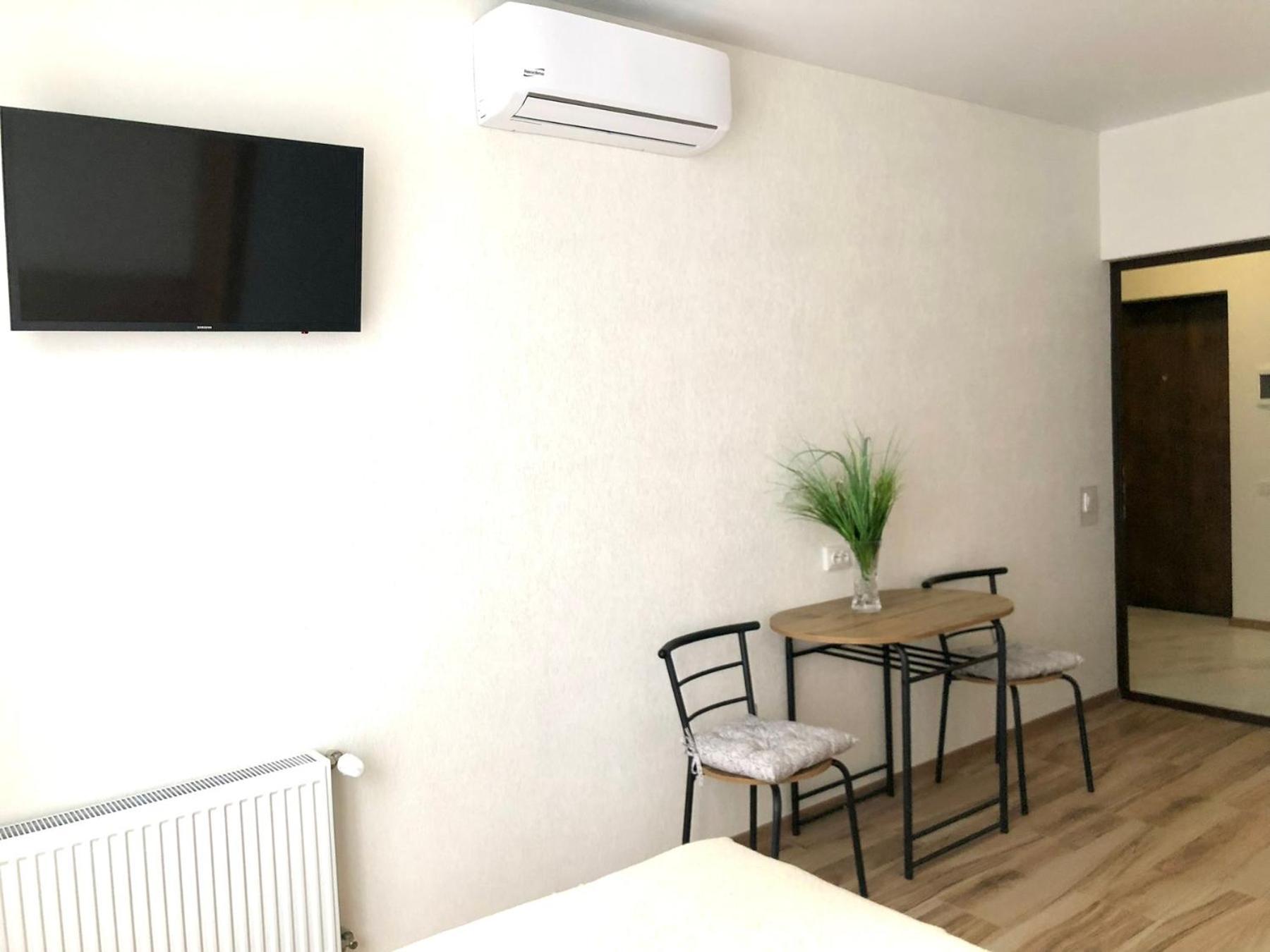 Osapart Hotel In A Complex Semycvit 4 Lwów Zewnętrze zdjęcie